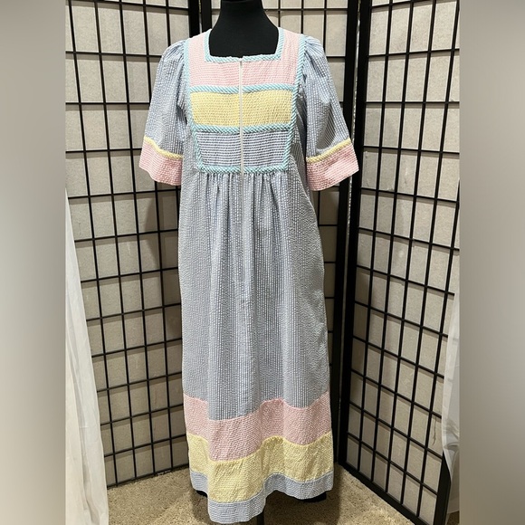 SAYBURY VINTAGE SEERSUCKER PASTEL ROBE HOUSEDRESS COTTAGECORE SIZE XS
